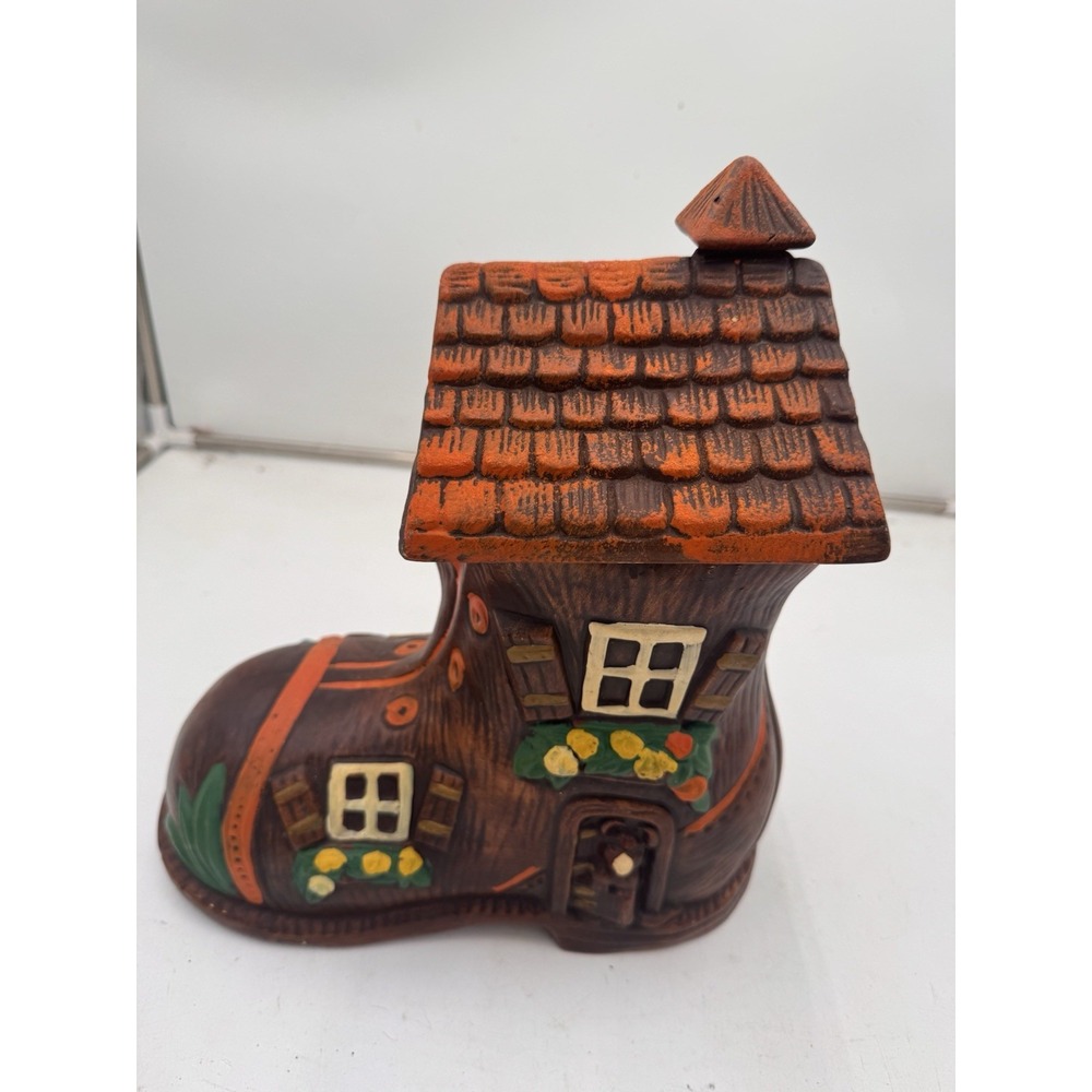 VTG Snyder Old Lady Who Lived in a Shoe Cookie Jar 874 Made in USA *MINOR CHIPS*